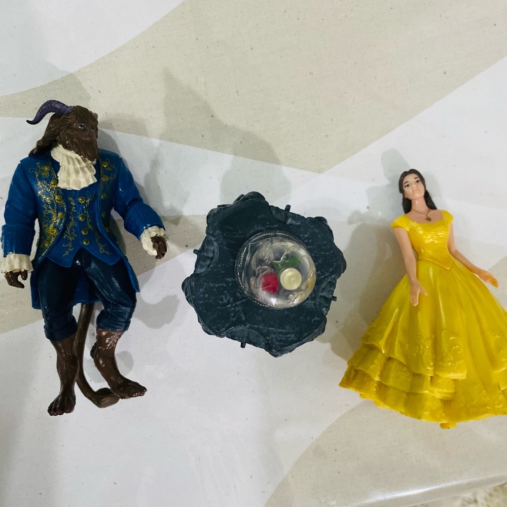 Disney Belle & Beast Figures with Yellow Dress and Blue Coat